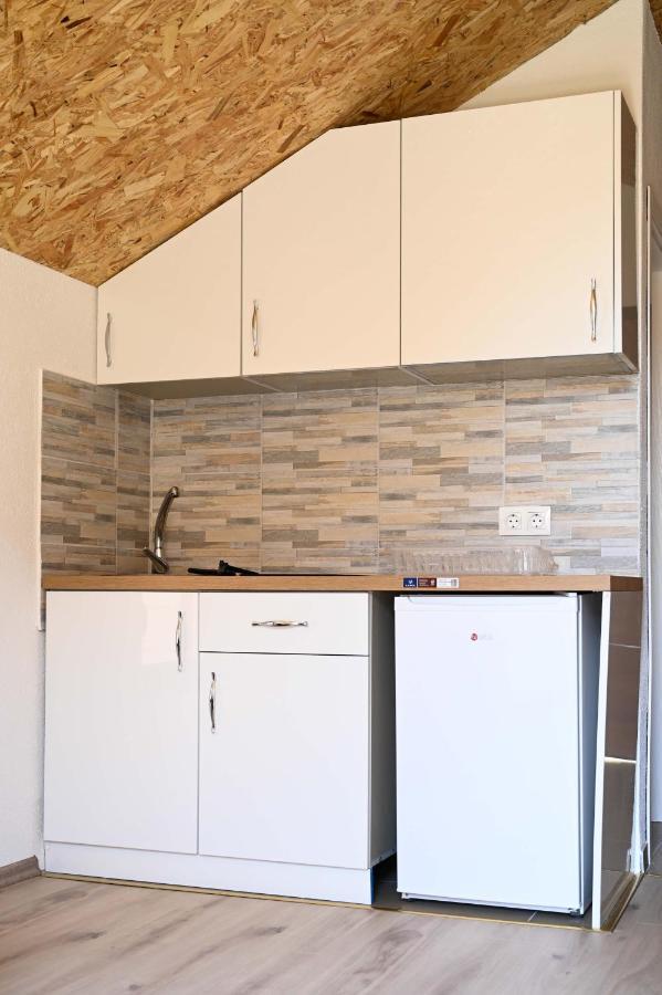 Elem Apartmani Skver ทูซลา ภายนอก รูปภาพ